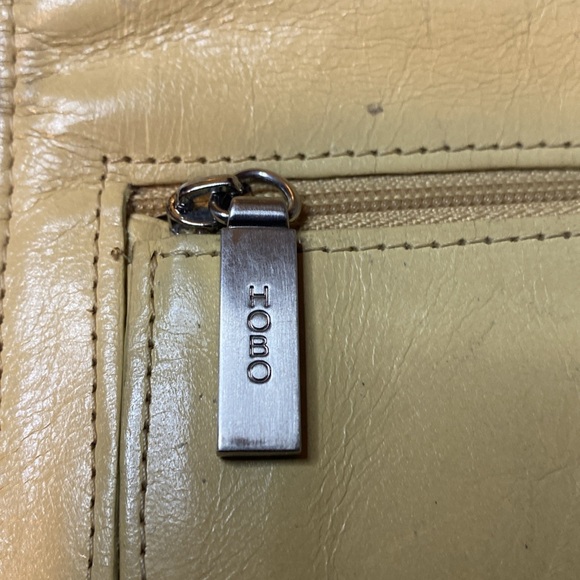 Hobo yellow long magnetic snap closure wallet - Picture 6 of 6